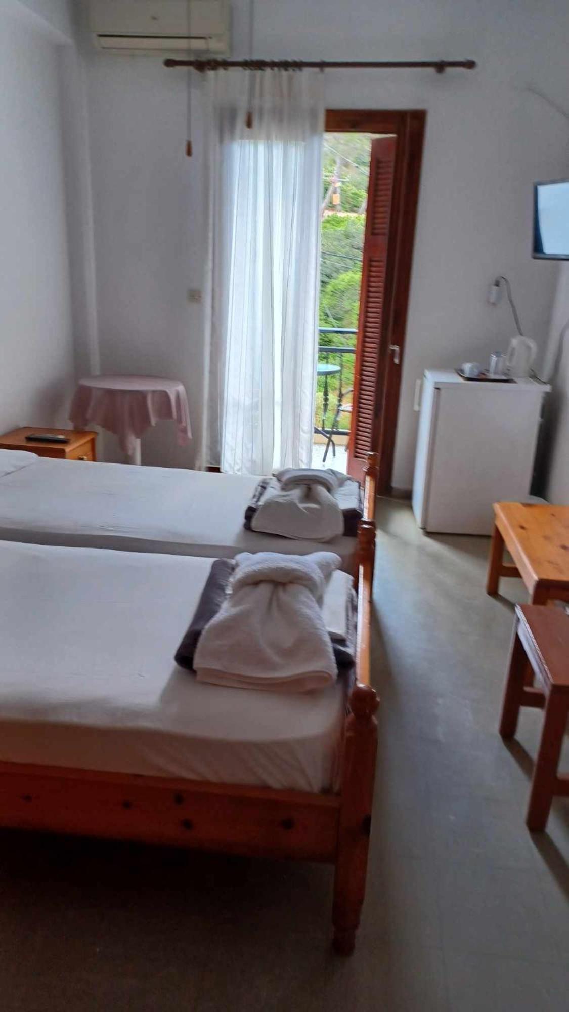 Hotel Rena Ágios Kírykos Εξωτερικό φωτογραφία